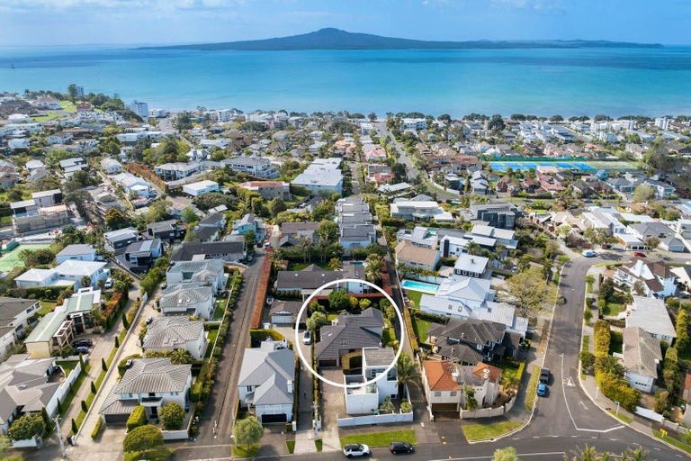 Photo of property in 44 Rawhitiroa Road, Kohimarama, Auckland, 1071