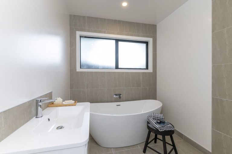 Photo of property in 108a Weraroa Road, Levin, 5510