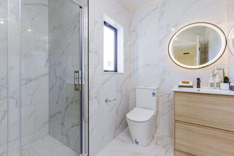 Photo of property in 559a Great South Road, Rosehill, Papakura, 2113