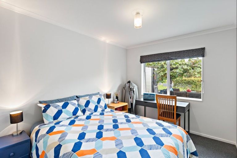 Photo of property in 1098 Queen Street East, Levin, 5571