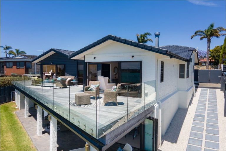 Photo of property in 28 Falstaff Place, Half Moon Bay, Auckland, 2012