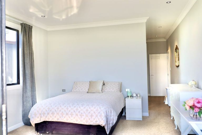 Photo of property in 11 Boutique Way, Orewa, 0931