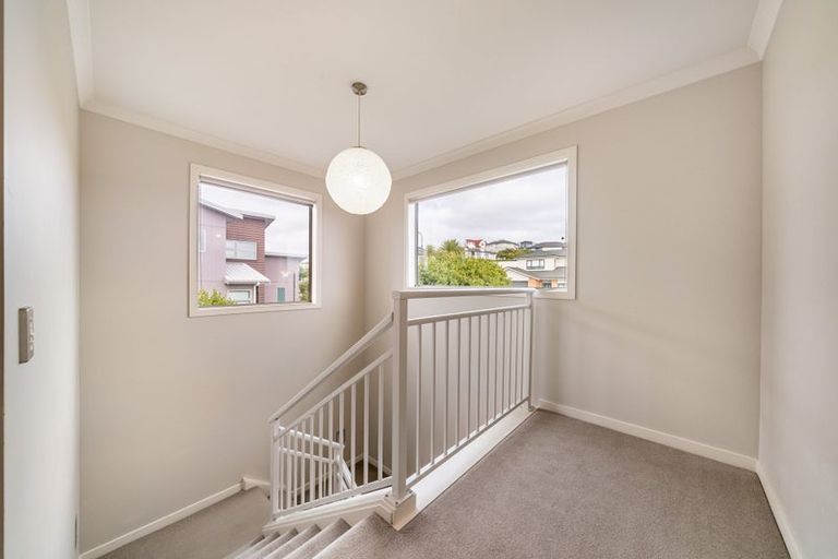 Photo of property in 18 Milford Street, Aotea, Porirua, 5024
