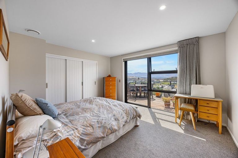 Photo of property in 6 Nokomai Street, Wanaka, 9305