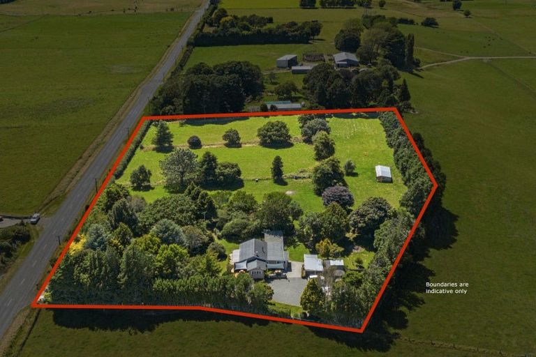 Photo of property in 2330 Kimbolton Road, Kiwitea, Feilding, 4777