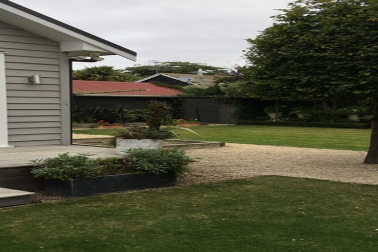 Photo of property in 107 Hamilton Avenue, Ilam, Christchurch, 8041