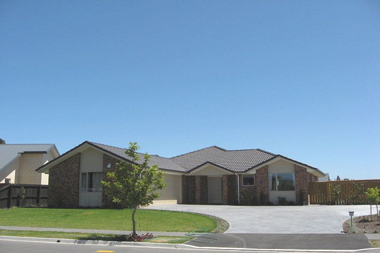 Photo of property in 55 Pohutukawa Crescent, Parklands, Christchurch, 8083