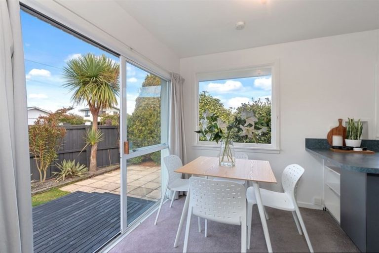 Photo of property in 39 Cotswold Avenue, Bishopdale, Christchurch, 8053