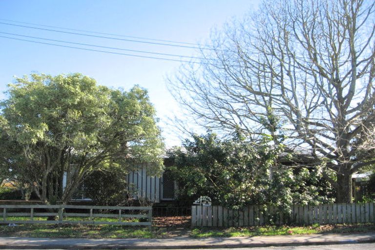 Photo of property in 90 Cargill Street, Papakura, 2110