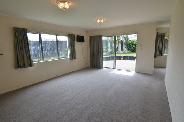Photo of property in 20a Armagh Road, Blockhouse Bay, Auckland, 0600