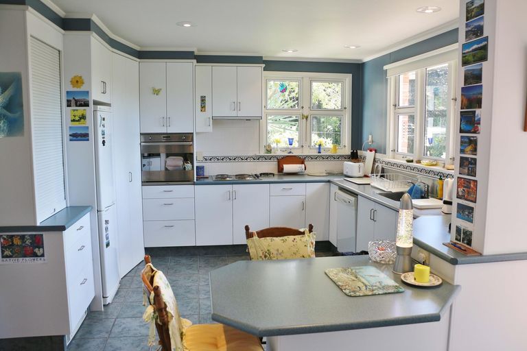 Photo of property in 82 Point Bush Road, Waimate, 7979