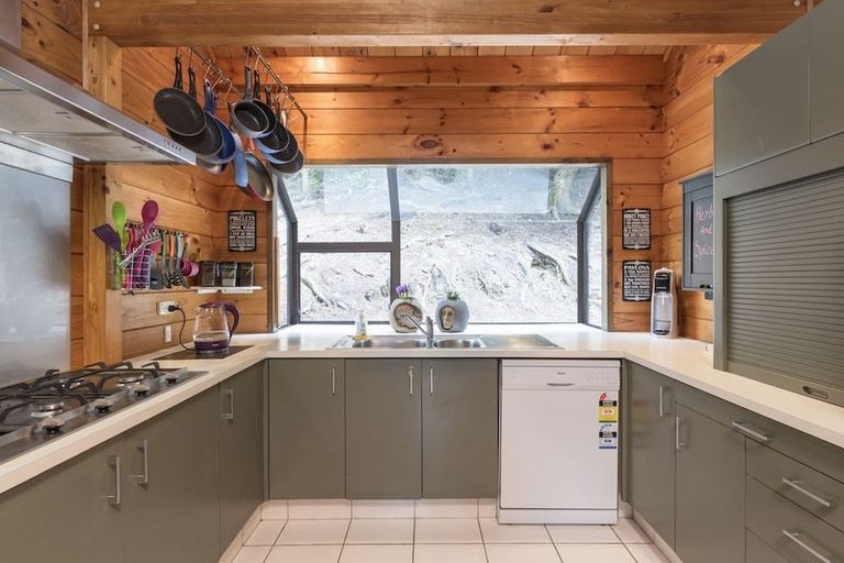 Photo of property in 804b Beach Road, Browns Bay, Auckland, 0630