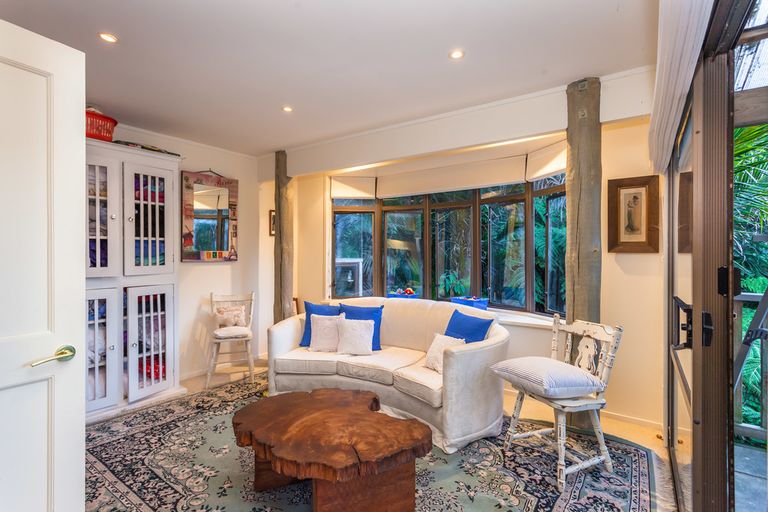 Photo of property in 39 Kohu Road, Titirangi, Auckland, 0604