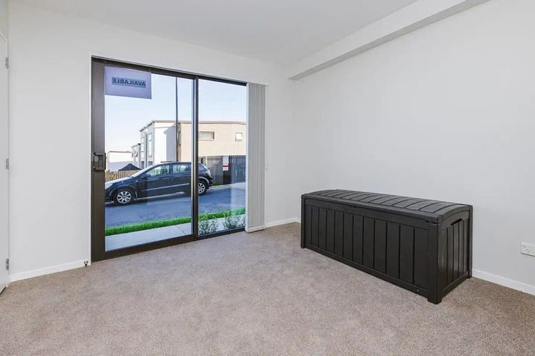 Photo of property in 64 Tukari Lane, Mangere Bridge, Auckland, 2022