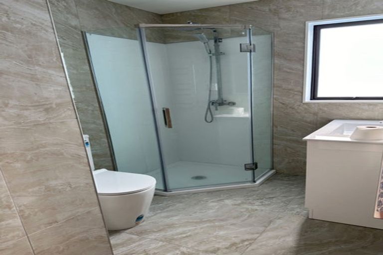 Photo of property in 39a Cutler Street, New Lynn, Auckland, 0600