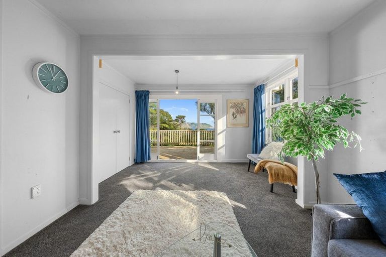 Photo of property in 2 Ocean View Road, Huia, Auckland, 0604