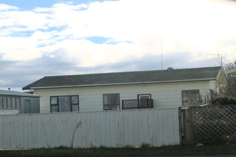 Photo of property in 30 Tait Drive, Greenmeadows, Napier, 4112