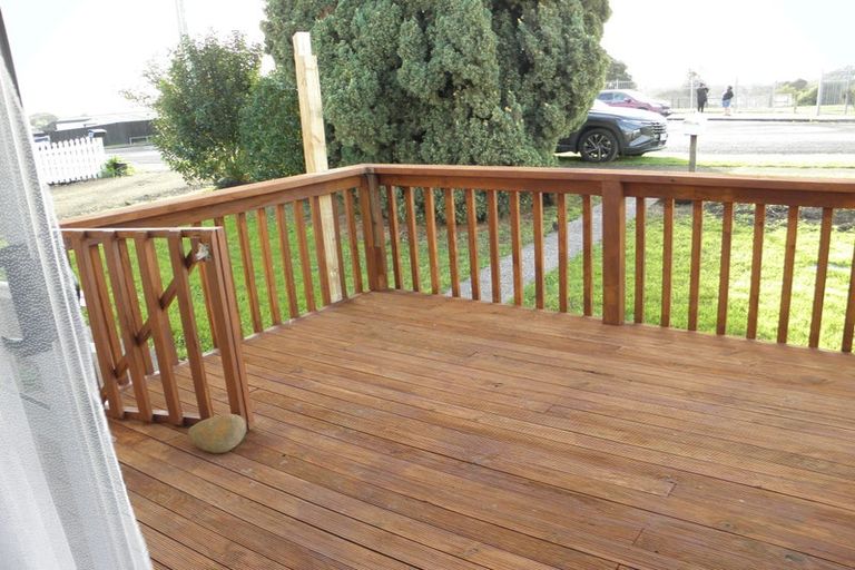 Photo of property in 17 France Street, Waiuku, 2123