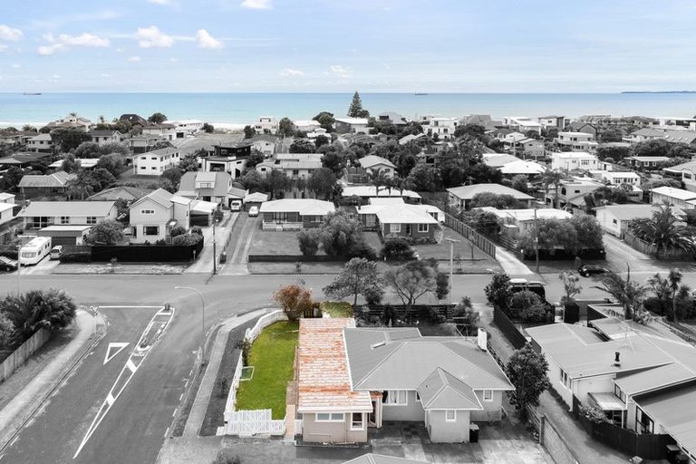 Photo of property in 2/1 Taupo Avenue, Mount Maunganui, 3116