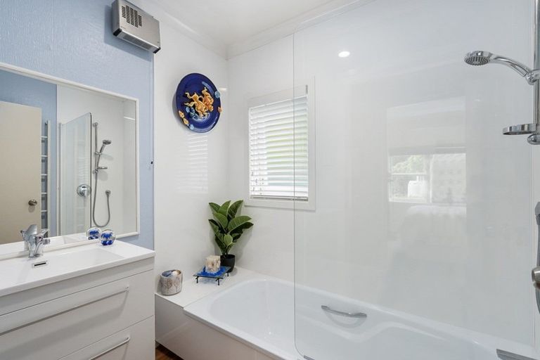 Photo of property in 149 Raumati Road, Raumati Beach, Paraparaumu, 5032