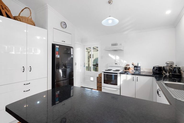 Photo of property in 80 Fox Street, Avenal, Invercargill, 9810