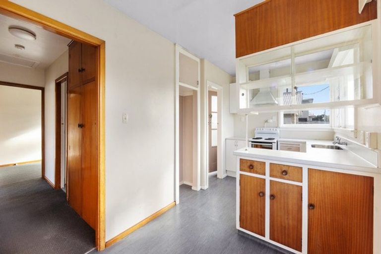 Photo of property in 1/180 Edgeware Road, Edgeware, Christchurch, 8013