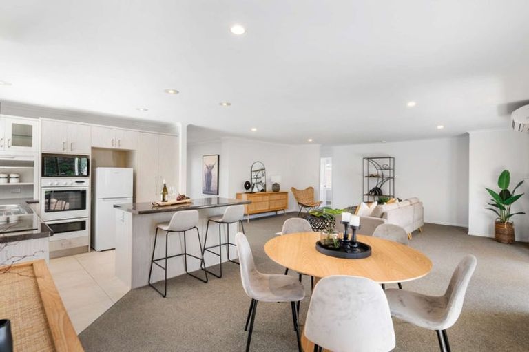 Photo of property in 12 Aclare Place, East Tamaki, Auckland, 2016