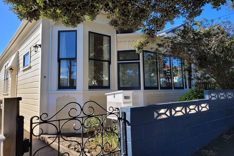 Photo of property in 8 Stirling Street, Berhampore, Wellington, 6023