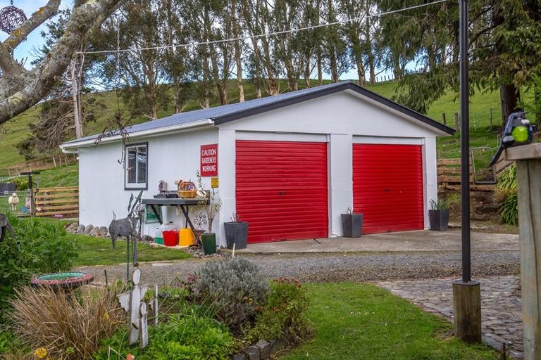 Photo of property in 40 Norsewood Ormondville Road, Norsewood, 4974