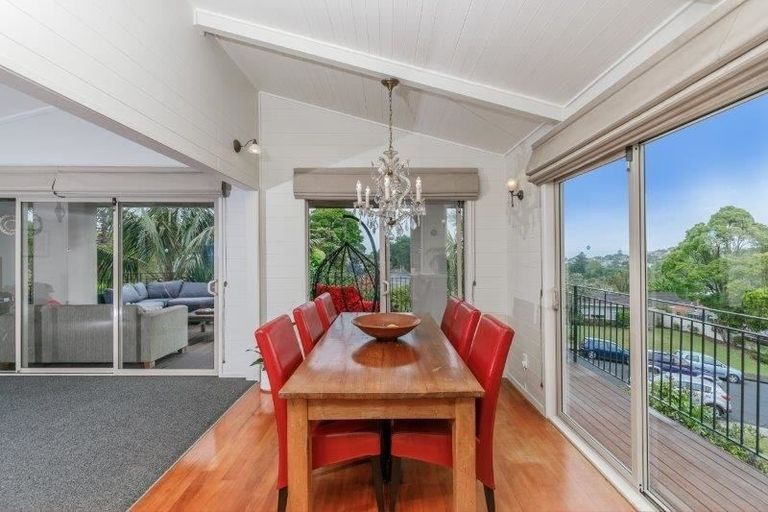 Photo of property in 3 Tanglewood Place, Cockle Bay, Auckland, 2014