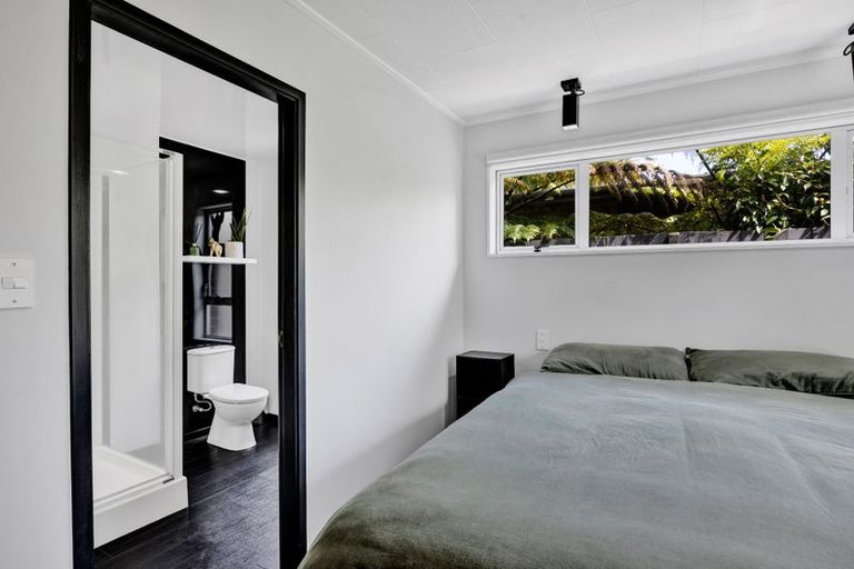 Photo of property in 21 Tainui Terrace, Inglewood, 4330