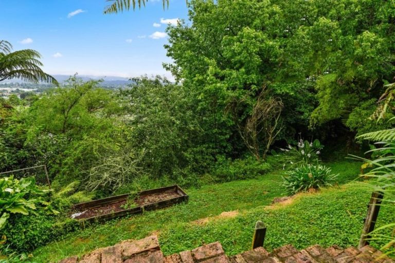 Photo of property in 63 Mountain Road, Western Heights, Rotorua, 3015