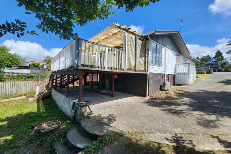 Photo of property in 22 Parrs Cross Road, Henderson, Auckland, 0612