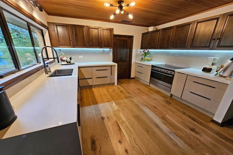 Photo of property in 18 Kaipara Road, Papakura, 2582