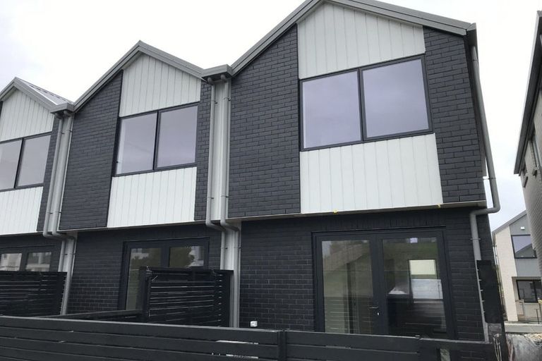 Photo of property in 16/21 Makomako Drive, Orewa, 0931