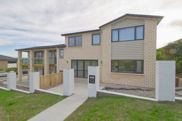 Photo of property in 1 Vazey Way, Hobsonville, Auckland, 0618