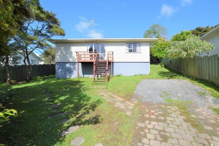 Photo of property in 11 Mile Place, Henderson, Auckland, 0612