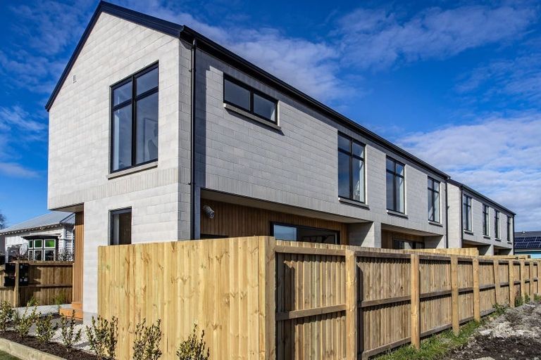 Photo of property in 3/19 Dilworth Street, Riccarton, Christchurch, 8011