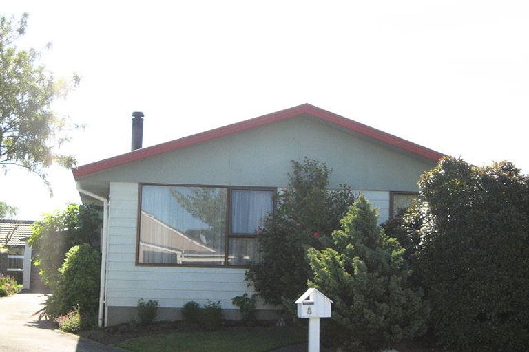 Photo of property in 8 Colchester Place, Templeton, Christchurch, 8042