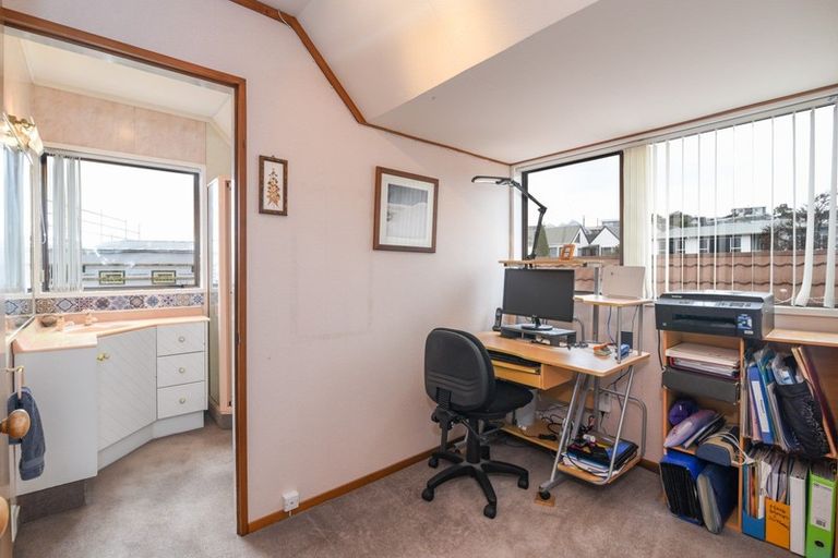 Photo of property in 207 Larnach Road, Waverley, Dunedin, 9013