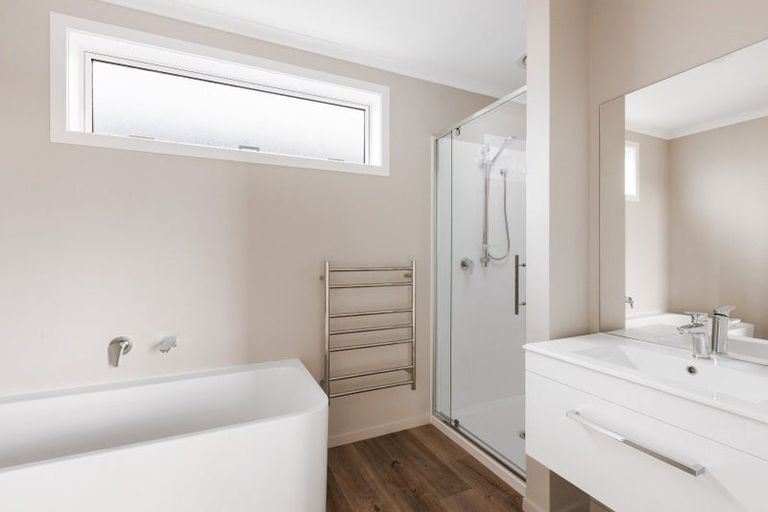 Photo of property in 60 Empire Crescent, Papamoa, 3118