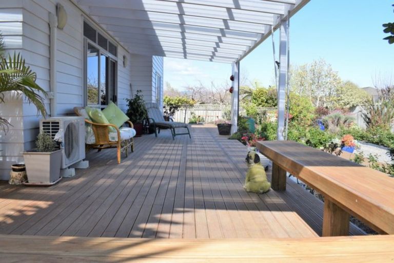 Photo of property in 27a Te Manuao Road, Otaki, 5512