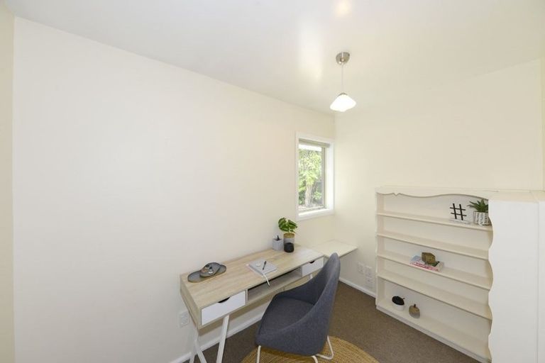 Photo of property in 242 Withells Road, Avonhead, Christchurch, 8042