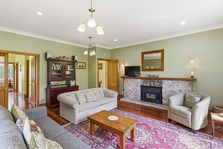 Photo of property in 3-5 Rewa Road, Raumati Beach, Paraparaumu, 5032