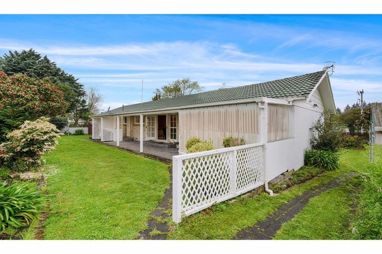 Photo of property in 1 Totaravale Street, Pukehangi, Rotorua, 3015