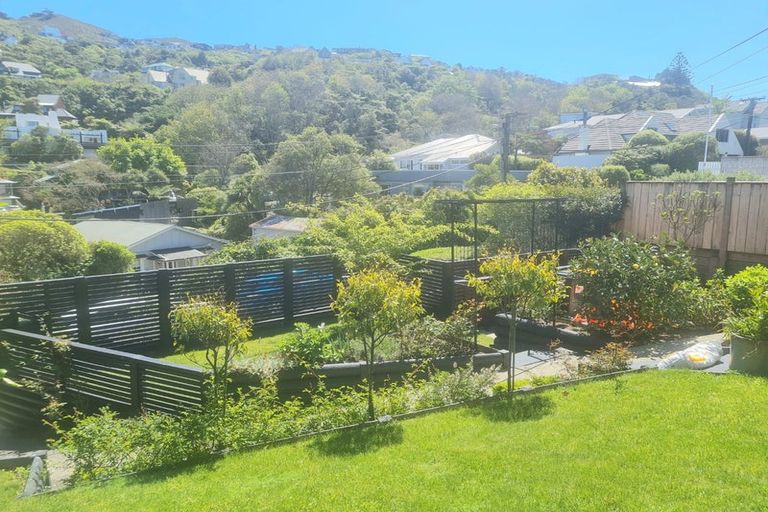Photo of property in 8 Omar Street, Khandallah, Wellington, 6035
