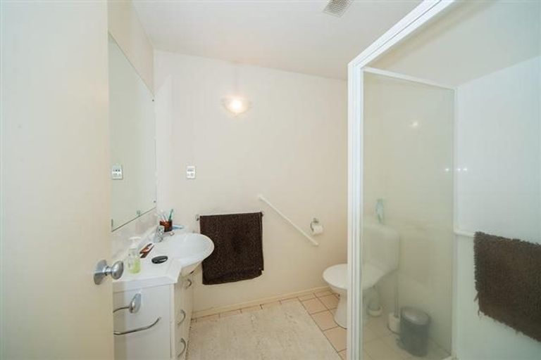 Photo of property in The Grange, 22/92 Bush Road, Albany, Auckland, 0632