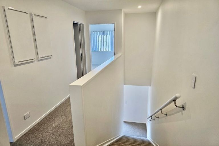 Photo of property in 5 Nga Pona Toru Road, Flat Bush, Auckland, 2019