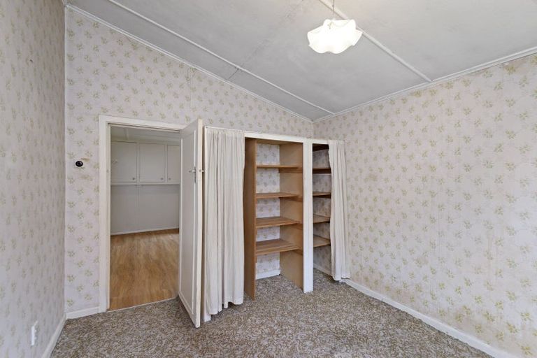 Photo of property in 8 Davison Road, Rotherham, 7379