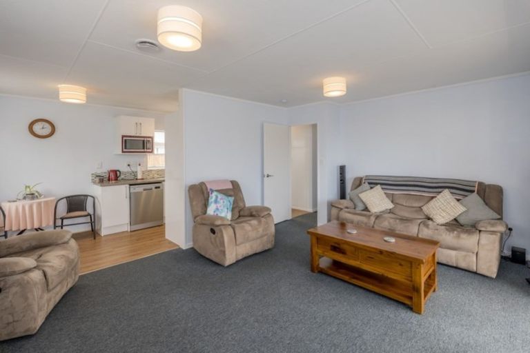 Photo of property in 13 Vogel Street, Levin, 5510